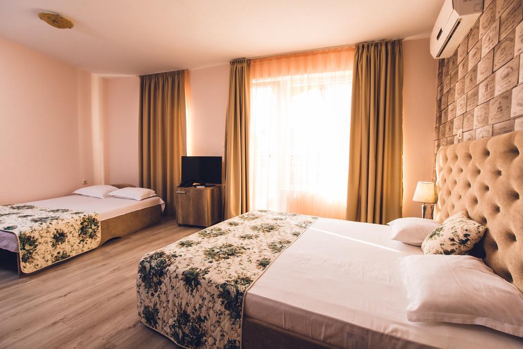 Avenue Deluxe Sunny Beach
