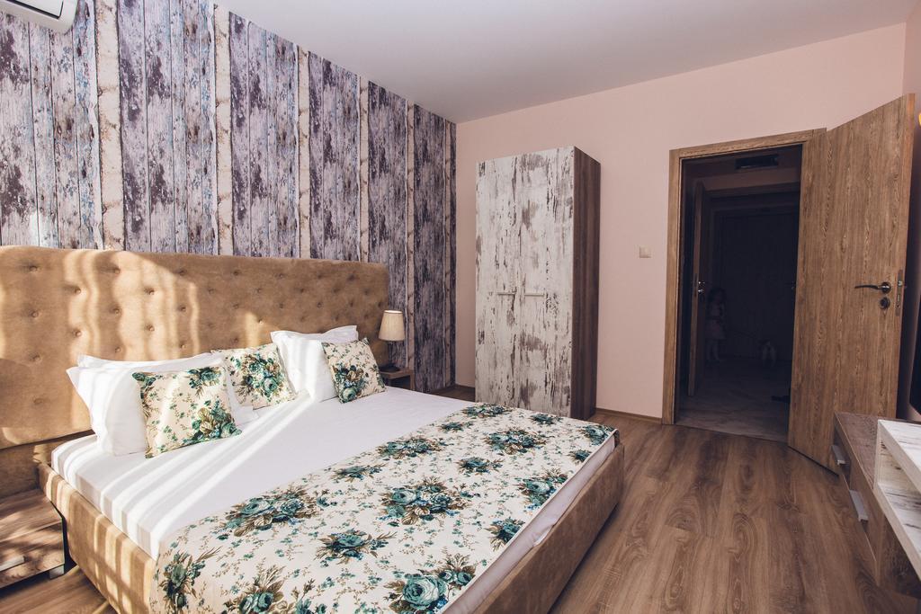 Hotel Avenue Deluxe